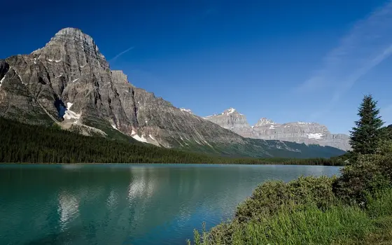 Waterfowl Lakes on the Icefields Parkway, about 6 km north of the campground.